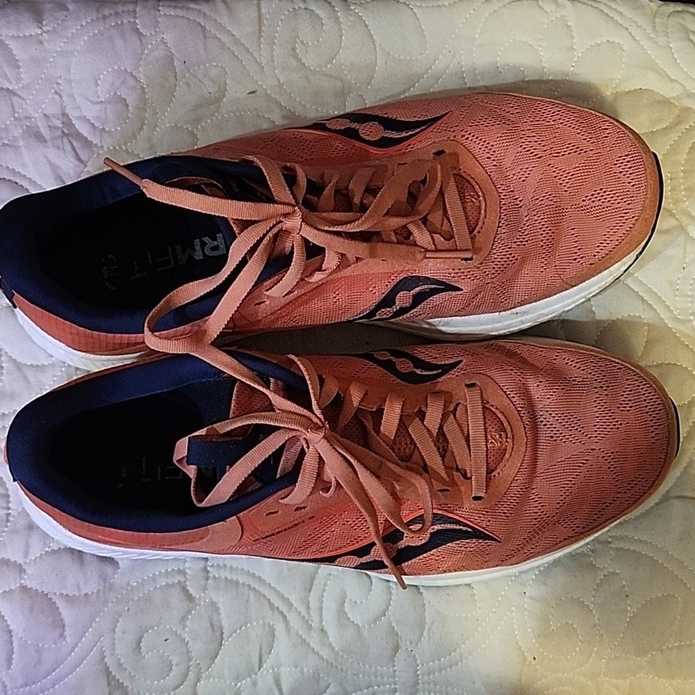 Saucony Freedom 5 Running Shoes Red W10 - Picture 4 of 10
